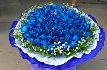 The Flower of Romance, the Deep-voiced Blue Rose (The Meaning and Legends of Blue)