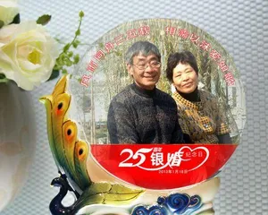 What flowers are suitable for a silver wedding anniversary?