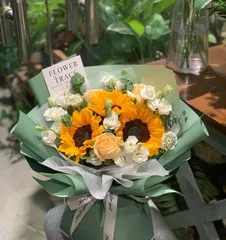 What flowers are most suitable for graduation season? (Choose fresh flowers to send to the graduate)